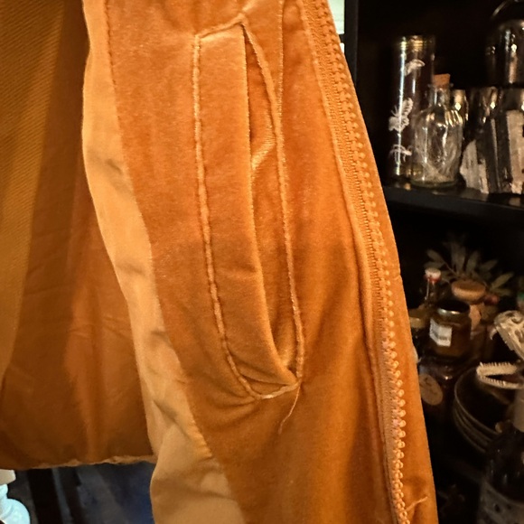 Fabletics gold velvet puffer coat - Picture 6 of 8